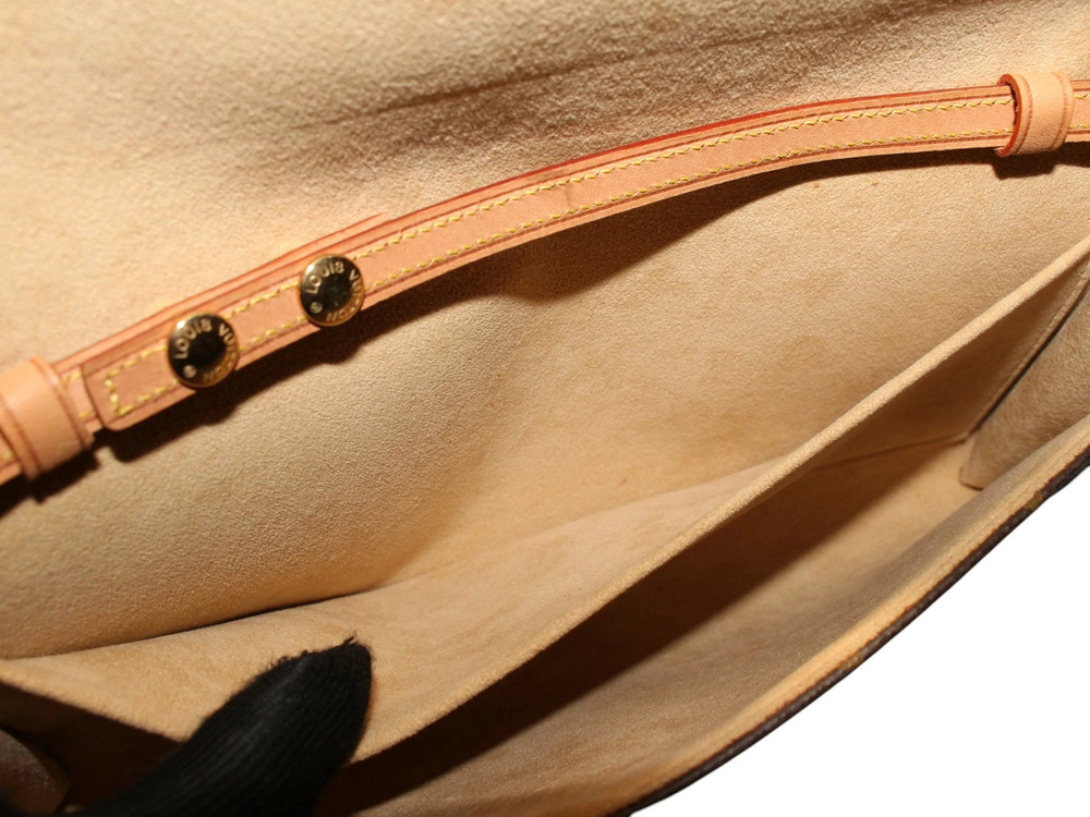 LOUIS VUITTON Pochette Twin Monogram Canvas Brown Shoulder Bag Compact LV